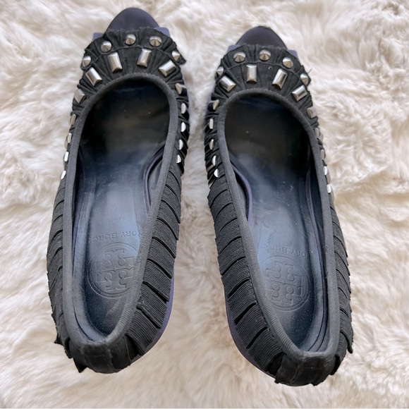 Tory Burch Purple & Black Studded Satin Platform Pleated Peep Toe Heels. Size 8 - Picture 3 of 15